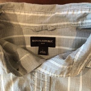 Banana Republic Shirts - L banana republic tee Banana Republic Shirts - L banana republic tee